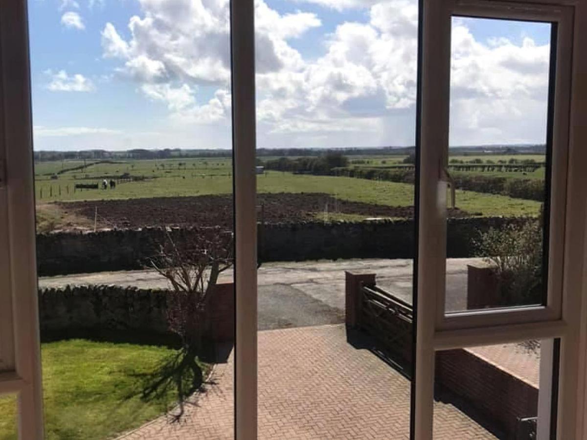 Bernicia House Villa Seahouses Buitenkant foto